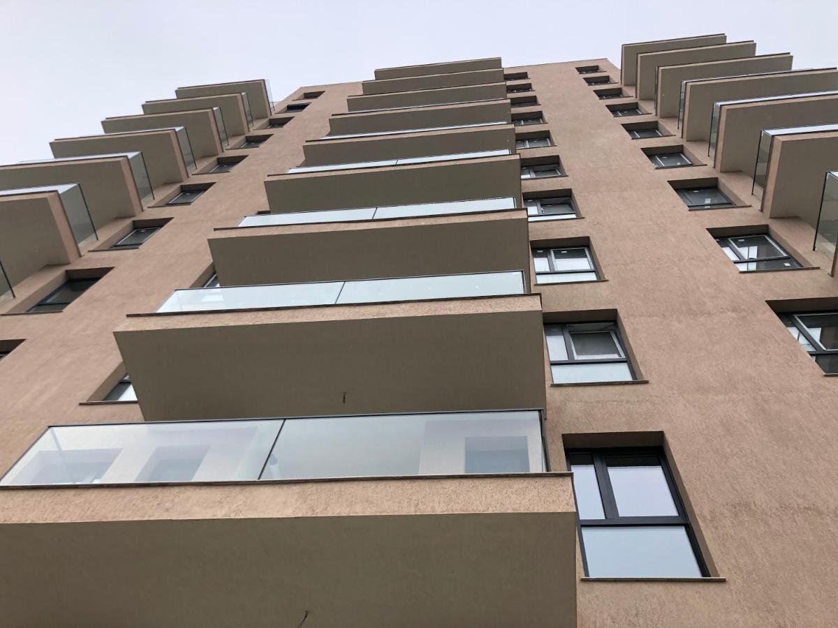 Cozy 2-Room Penthouse Lakeview W14 Bucarest Esterno foto