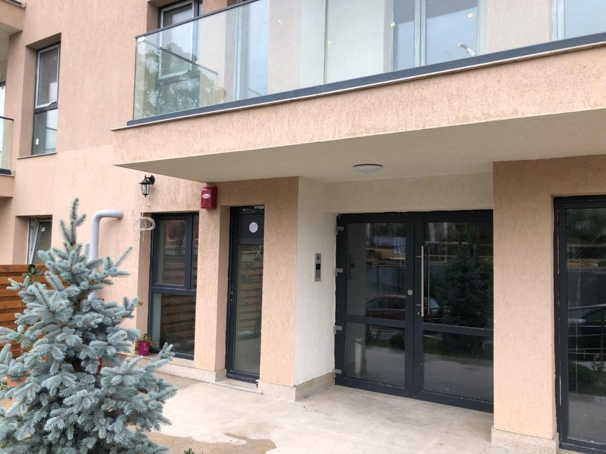 Cozy 2-Room Penthouse Lakeview W14 Bucarest Esterno foto